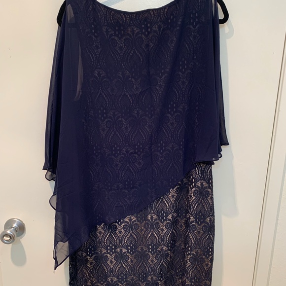 Evening Dress with Transparent Shawl - Picture 2 of 6